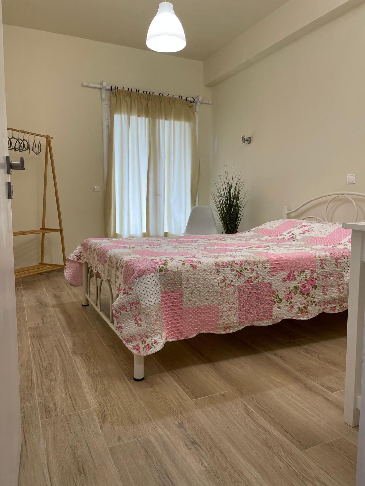 Kontos Mansion Apartment เวนิทเซส ภายนอก รูปภาพ